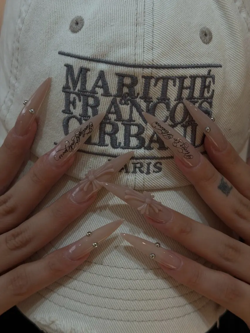 ネイル 韓国ネイル マグネットネイル シンプルネイル 夏ネイル ハンドネイル CoMo Nailのネイルデザイン