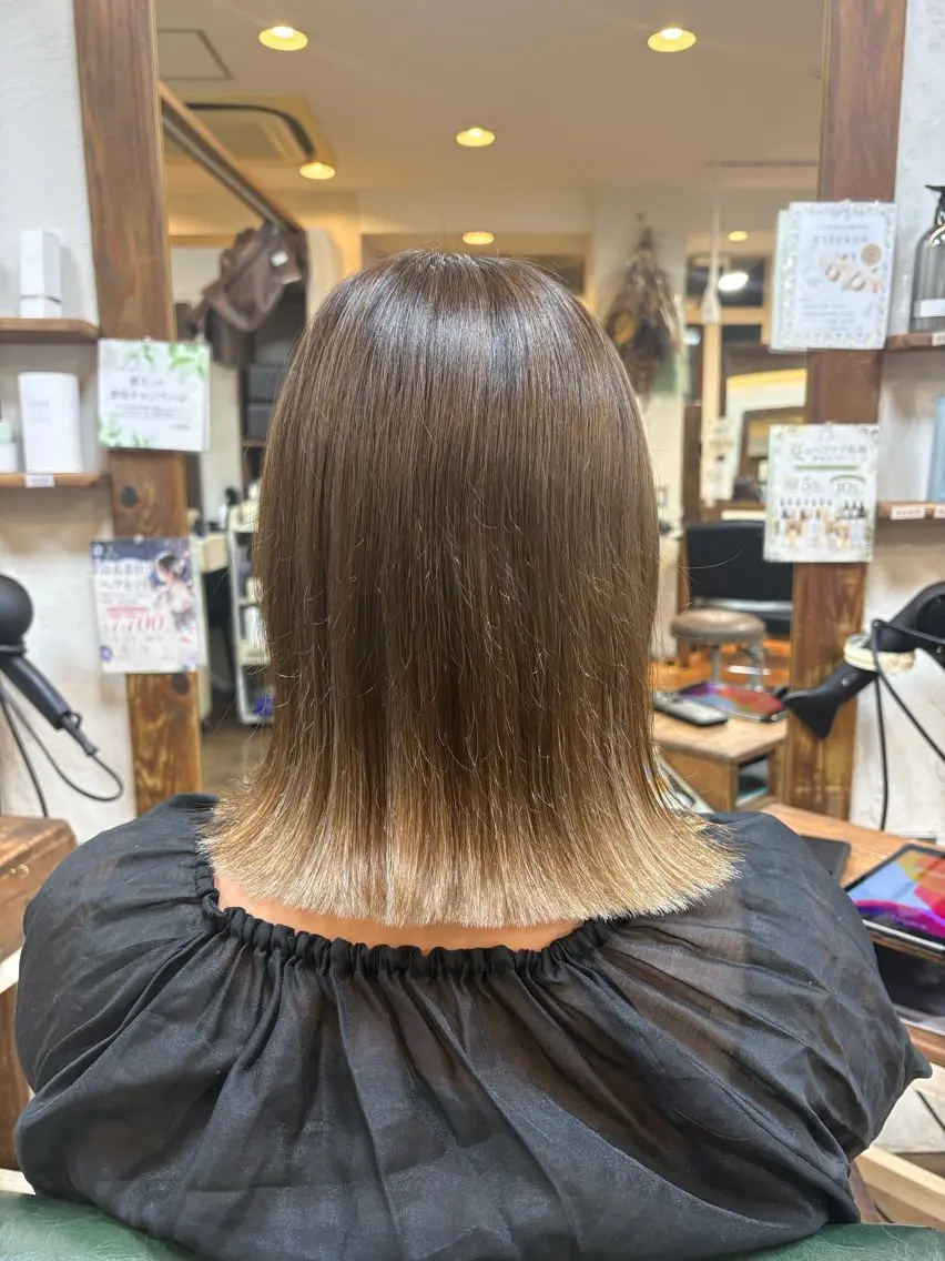 ショート カラー カット ヘアカラー 元山 透明感艶カラー 🌻レイヤーカットのヘアスタイル