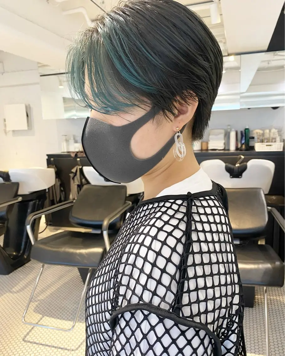 ショート ヘアカラー ラベンダーカラー＆ ミルクティー太田のヘアスタイル