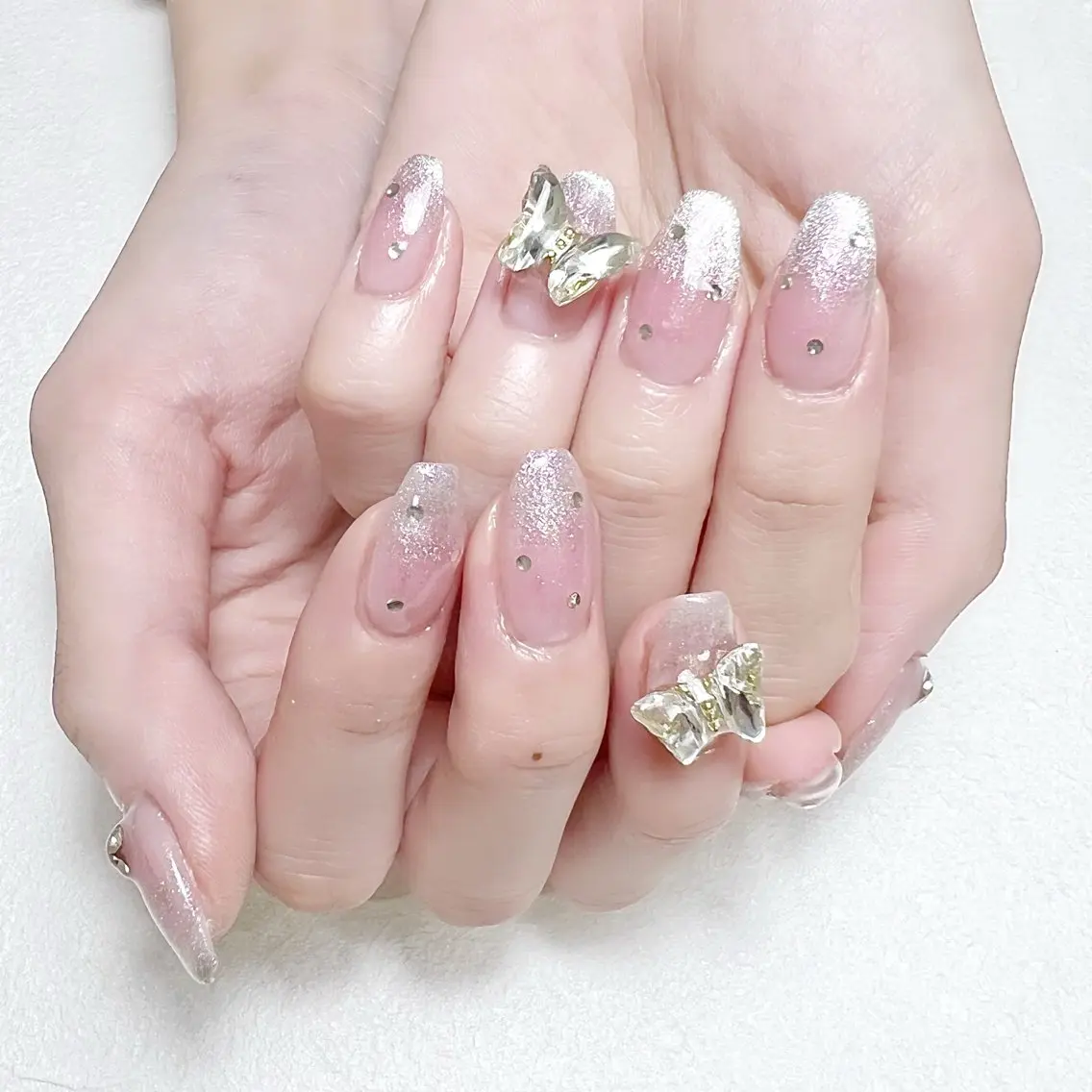 ネイル チークネイル キラキラネイル マグネットネイル ピンク ワンホンネイル rouse nail RISATOのネイルデザイン