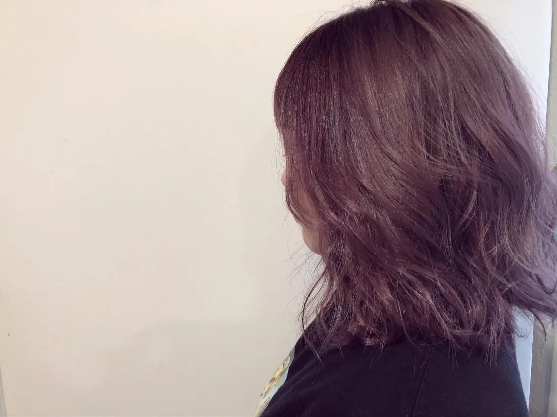 ミディアム カラー ブリーチ バイオレットカラー パ ルのヘアスタイル