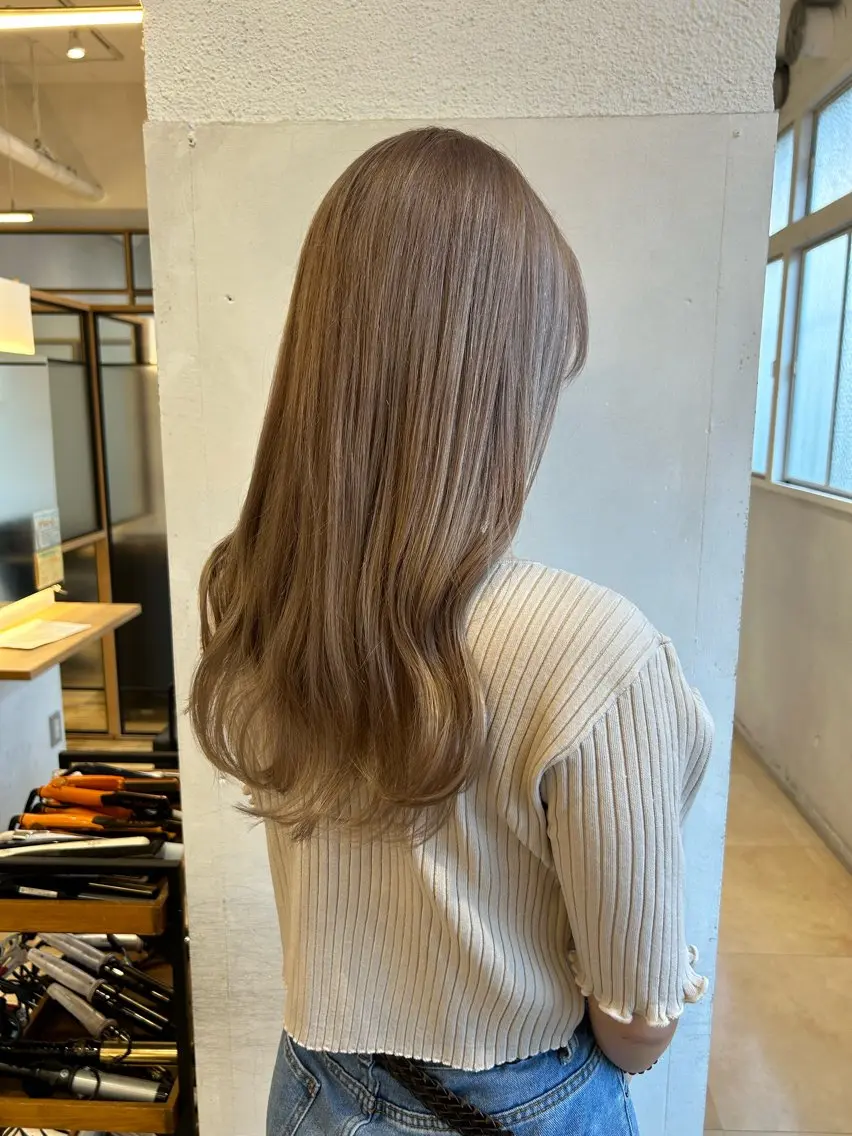 セミロング カット ヘアカラー ゆうき あすかのヘアスタイル