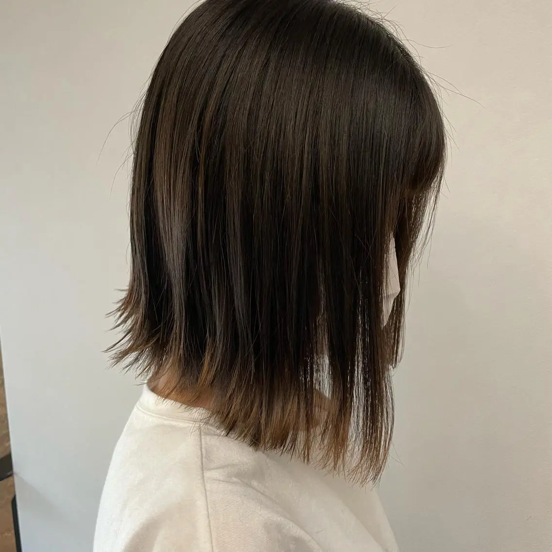 ミディアム 杉原 向日梨のヘアスタイル