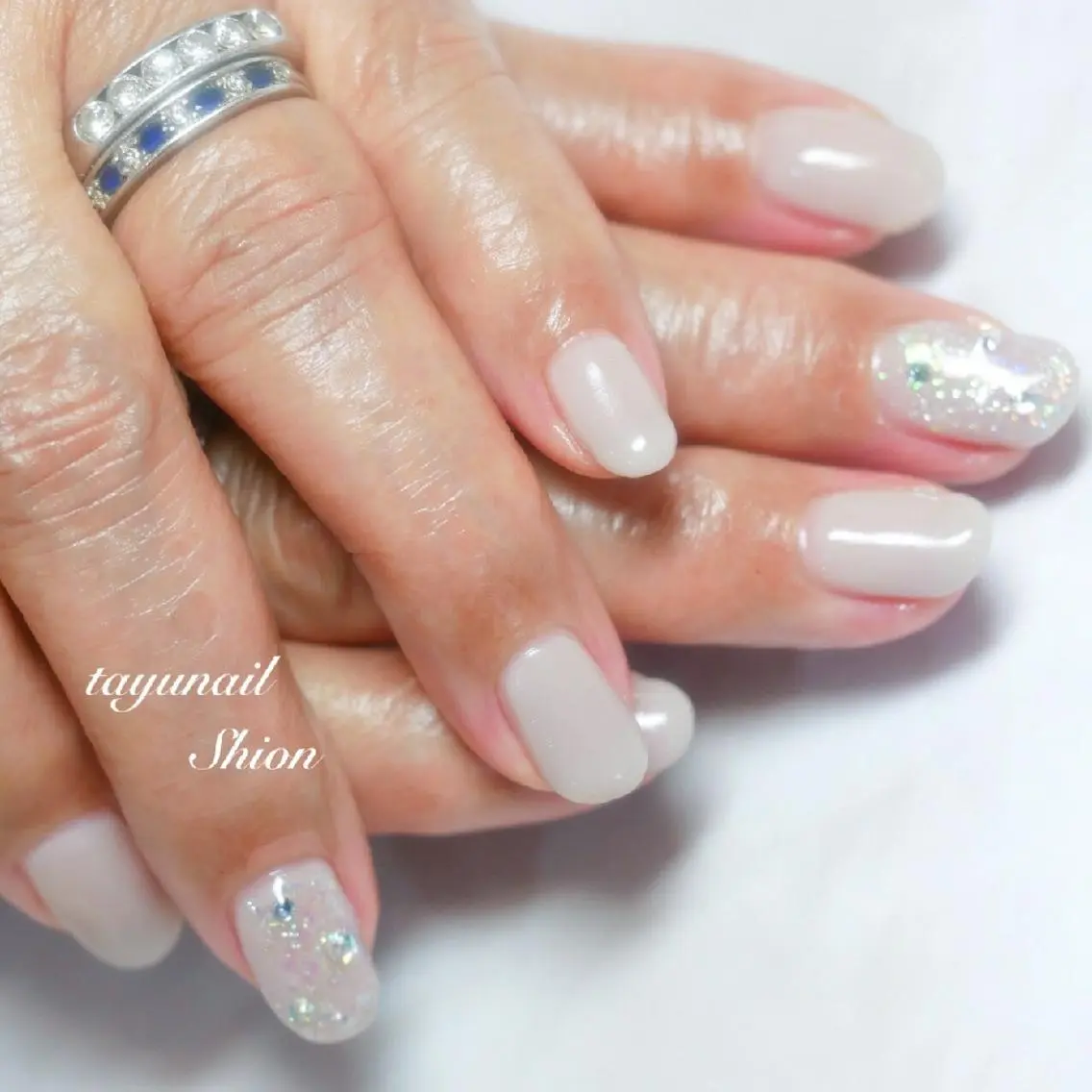 ネイル アートネイル ブルー ジェルネイル キラキラネイル ワンカラーネイル ネイルサロン 【たゆnail】のネイルデザイン
