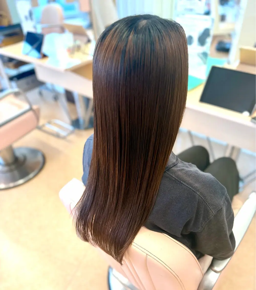 ロング 伊熊 梨紗のヘアスタイル
