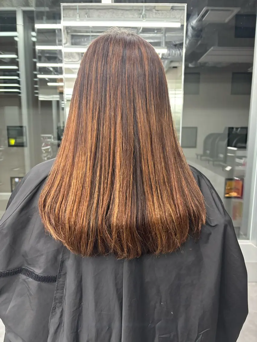 ロング 佐藤 莉子のヘアスタイル