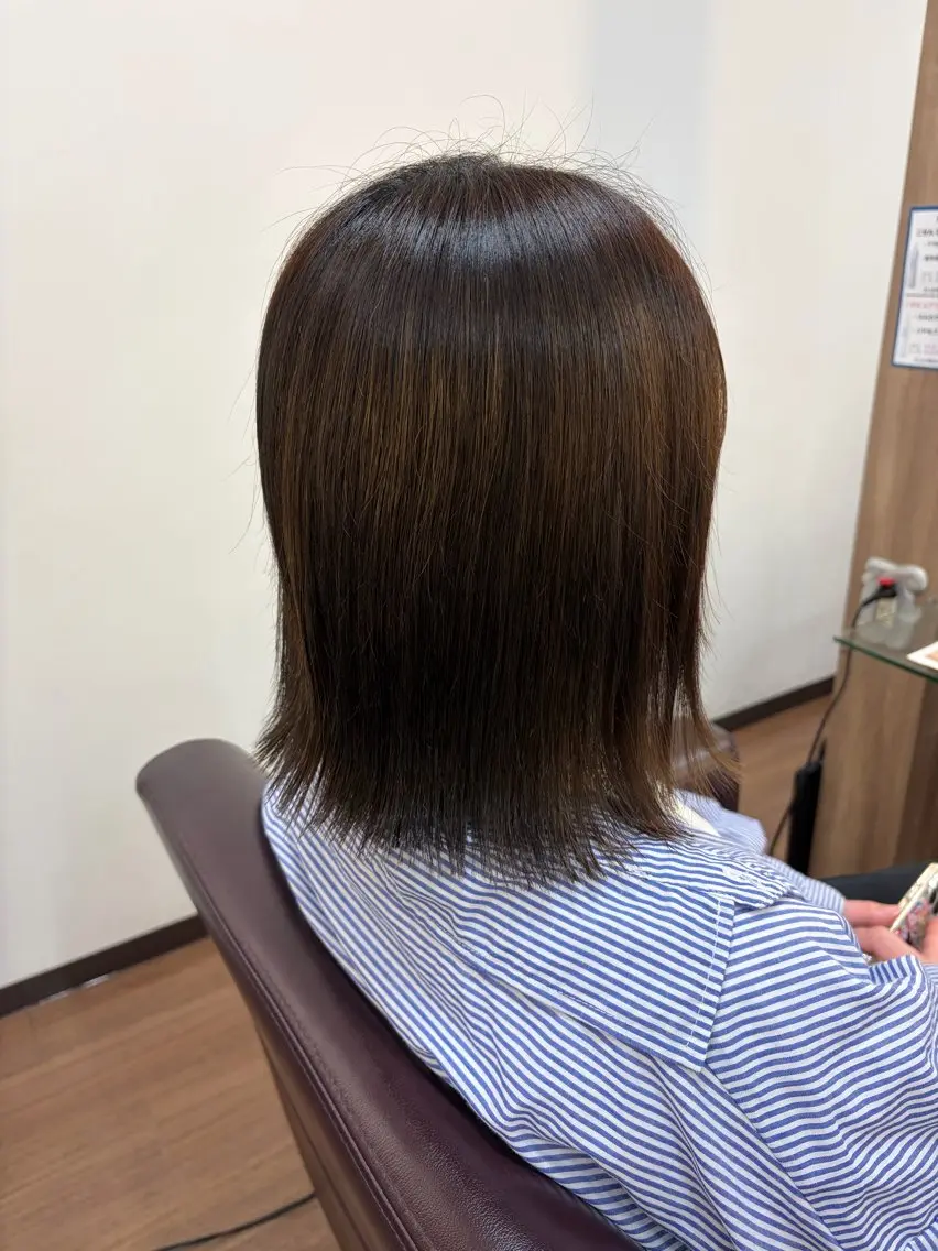 ミディアム クドゥクール MINAMIのヘアスタイル