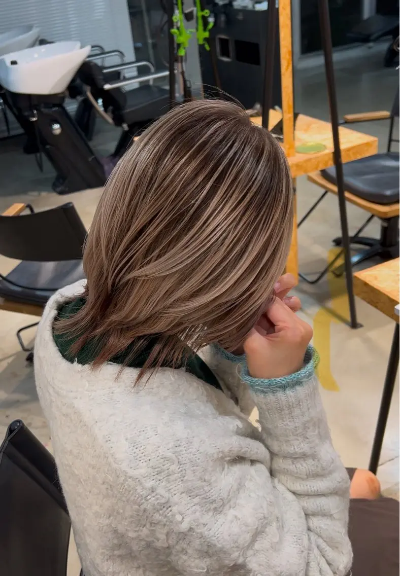 ショート レイヤーカット カット ヘアカラー トリートメント 原宿美容師/複雑 履歴修正/きょたのヘアスタイル