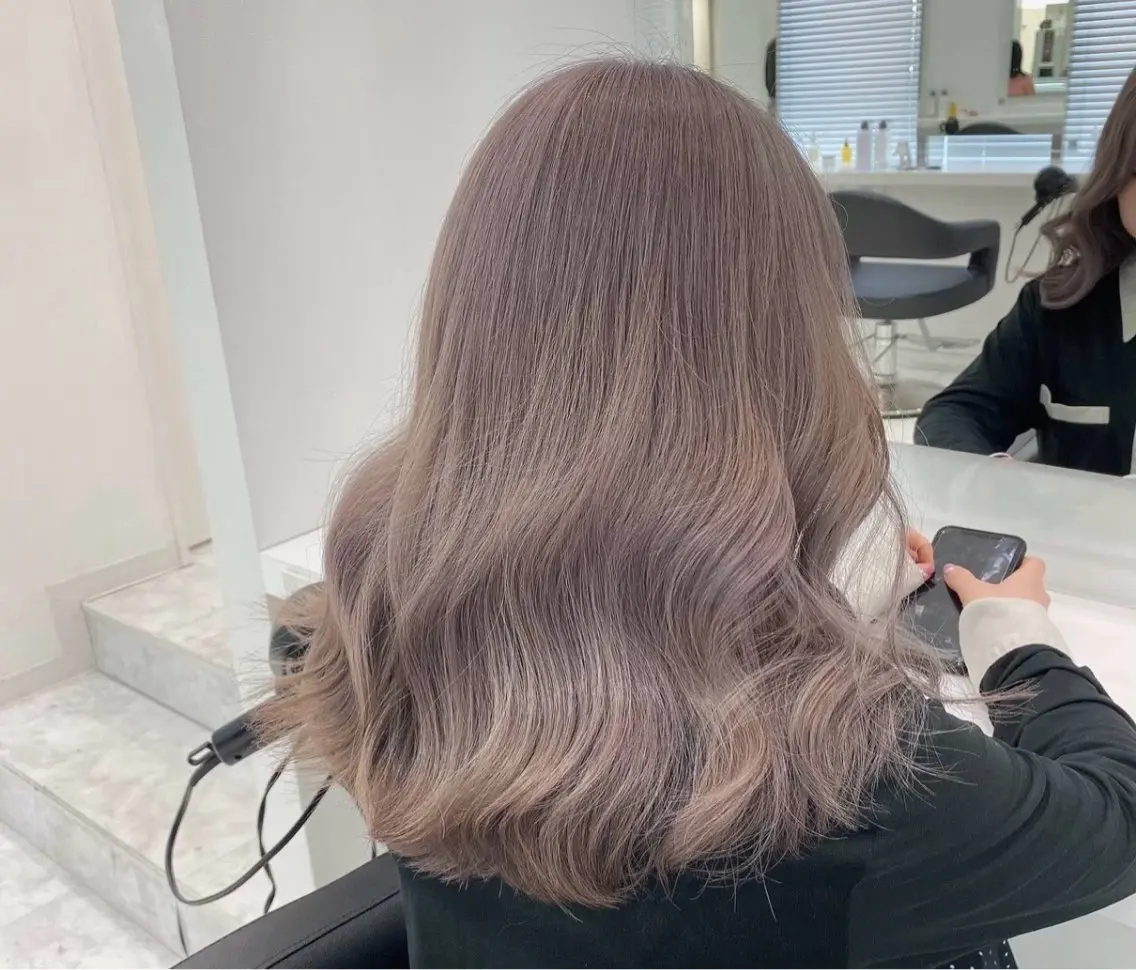 カラー ヘアカラー トリートメント ヘアセット 🫧モテる💗ダメー ジレスハイトーン🫧のヘアスタイル