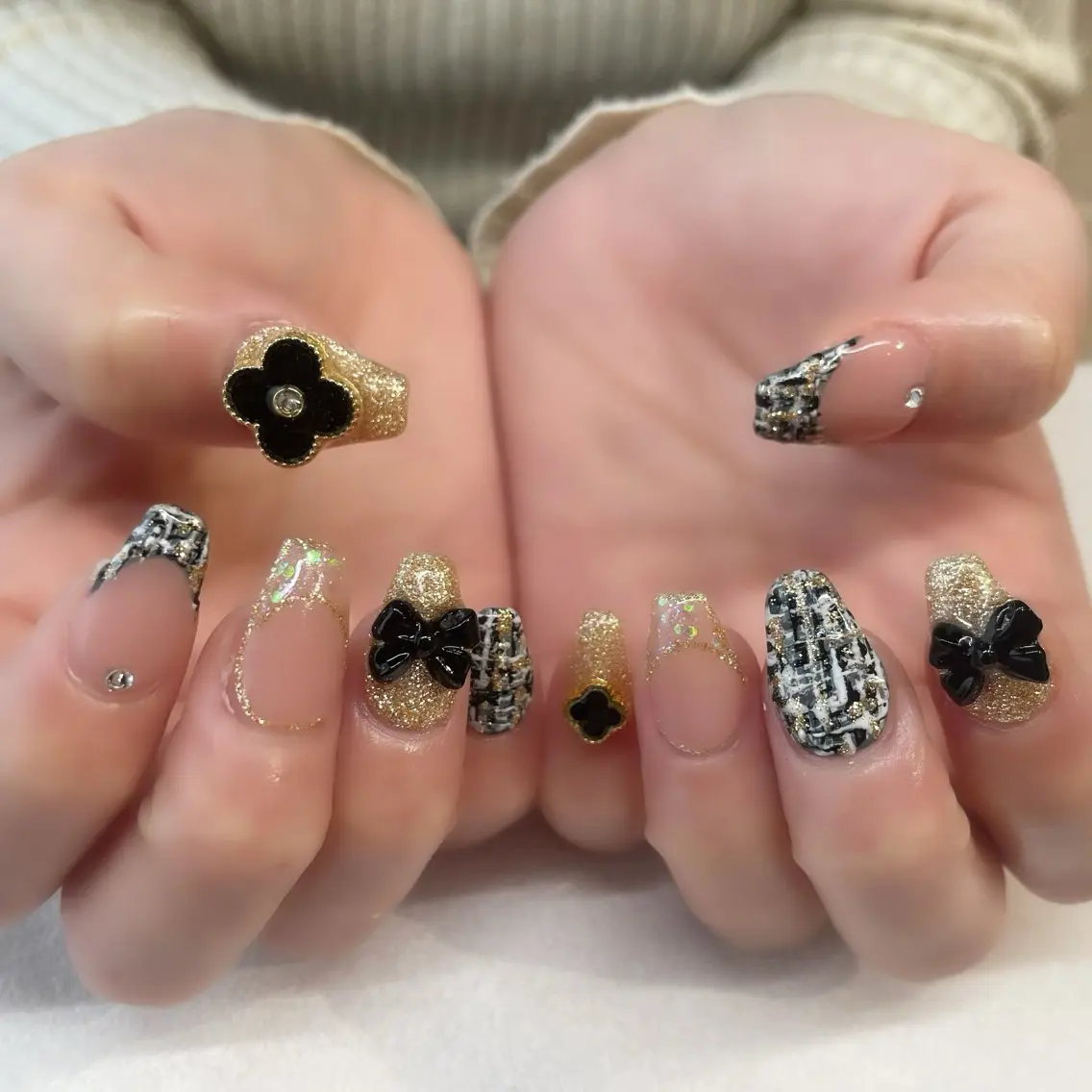 ネイル ハンドネイル 💎🐰 saki. m 🐰💎のネイルデザイン