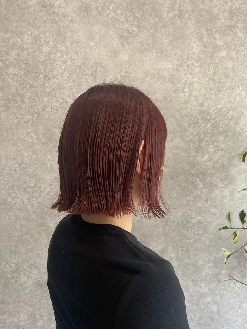 ミディアム カラー 切りっぱなしボブ レッドカラー ボブ ヘアカラー ナチュラル🪽透明感 艶カラー/吉塚樋口のヘアスタイル