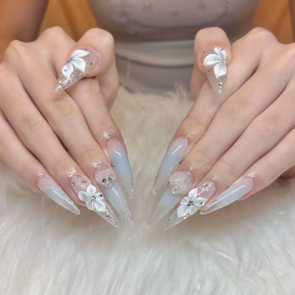 ネイル ハンドネイル Luna Gladeのネイルデザイン