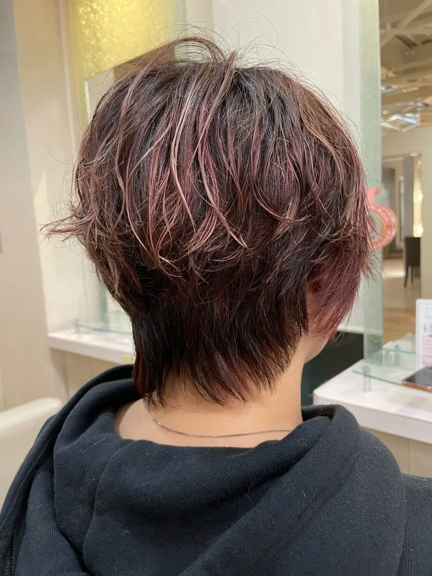 ショート ハイライト 阿部 祥大のヘアスタイル