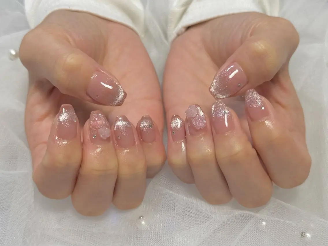 ネイル オーロラネイル チークネイル ジェルネイル 氷ネイル・うるうるネイル キラキラネイル ハンドネイル ハンドケア amiLe 🎀yuunaのネイルデザイン
