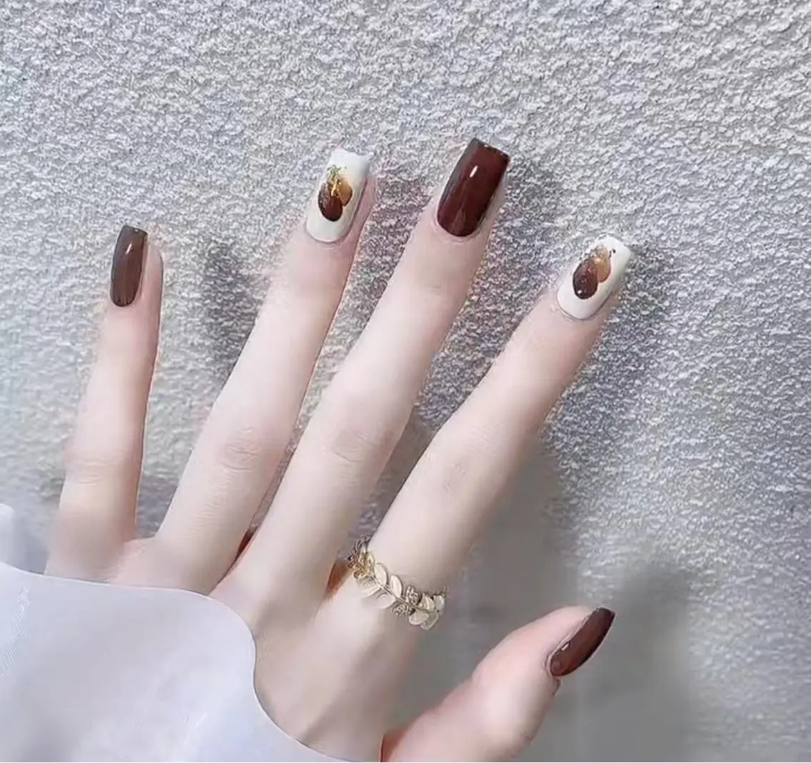ネイル ハンドネイル Queens ciciのネイルデザイン