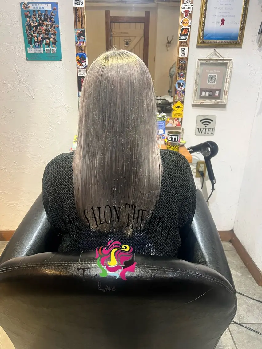 ロング カラー カット ヘアカラー Hair salon The hiveのヘアスタイル