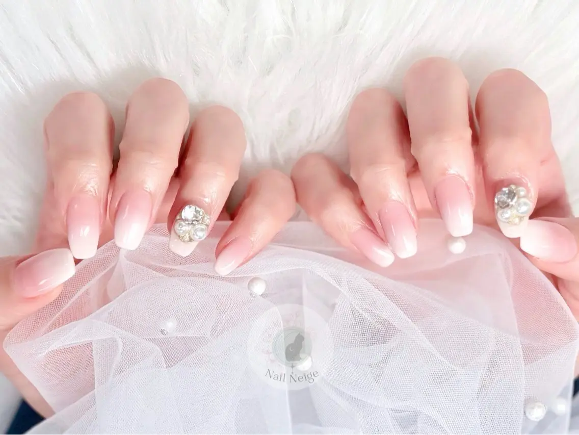 ネイル ジェルネイル 韓国ネイル マグネットネイル 持ち込み ニュアンスネイル Nail Neige🐈🌙のネイルデザイン