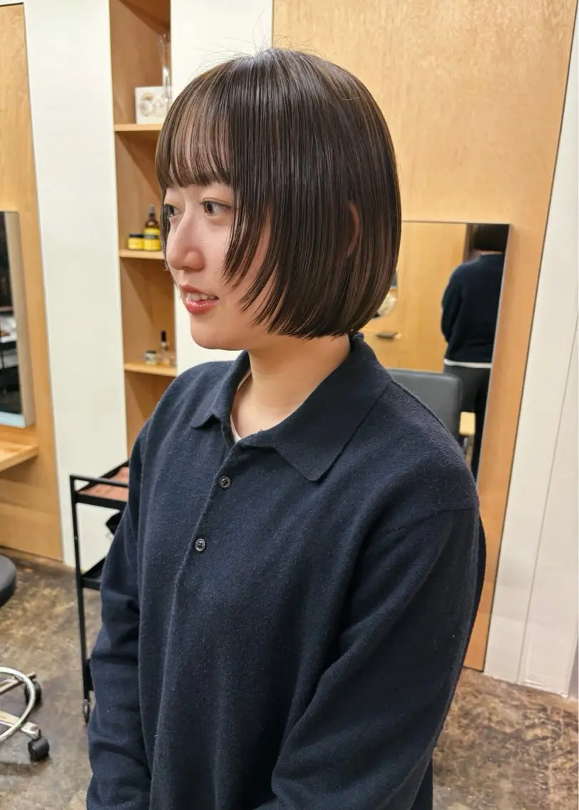 ショート カラー 切りっぱなしボブ ボブレイヤー ベージュカラー ブリーチ ブリーチなしカラー カット トリートメント 西山 紗耶香🪽 透明感カラー/ボブのヘアスタイル