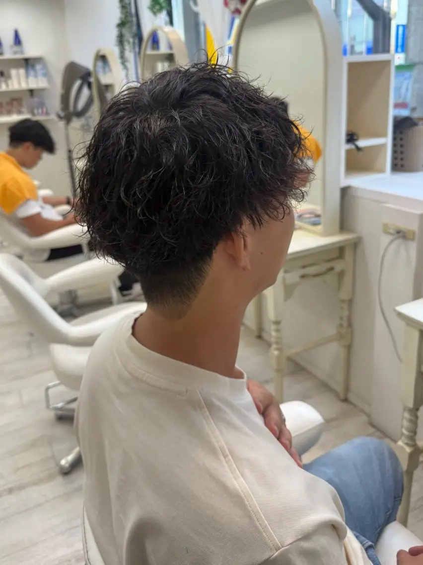 ショート カット パーマ 新籾 尚哉のヘアスタイル