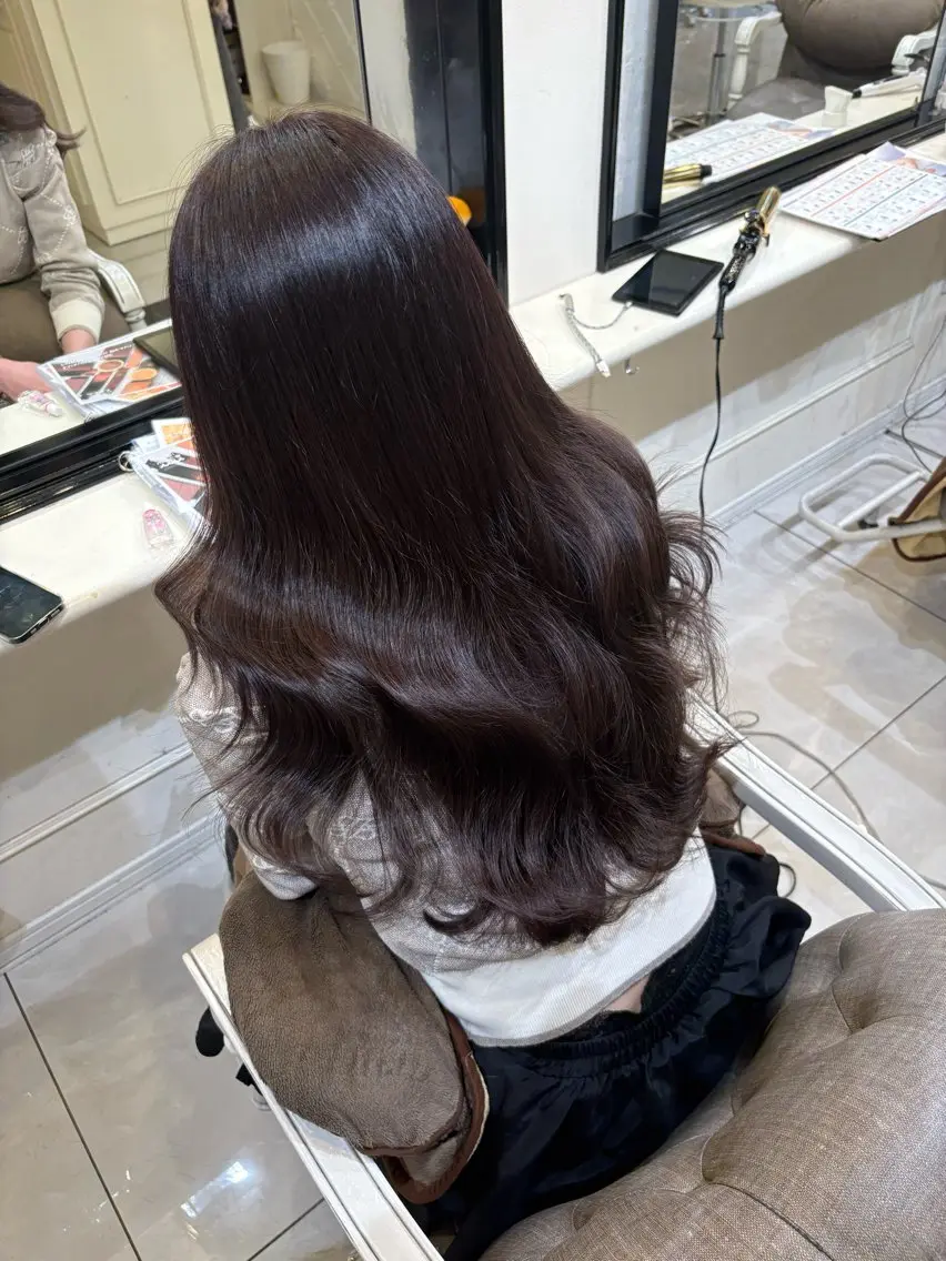ロング カラー 濱田輝レイヤー 韓国風 ハイトーンのヘアスタイル
