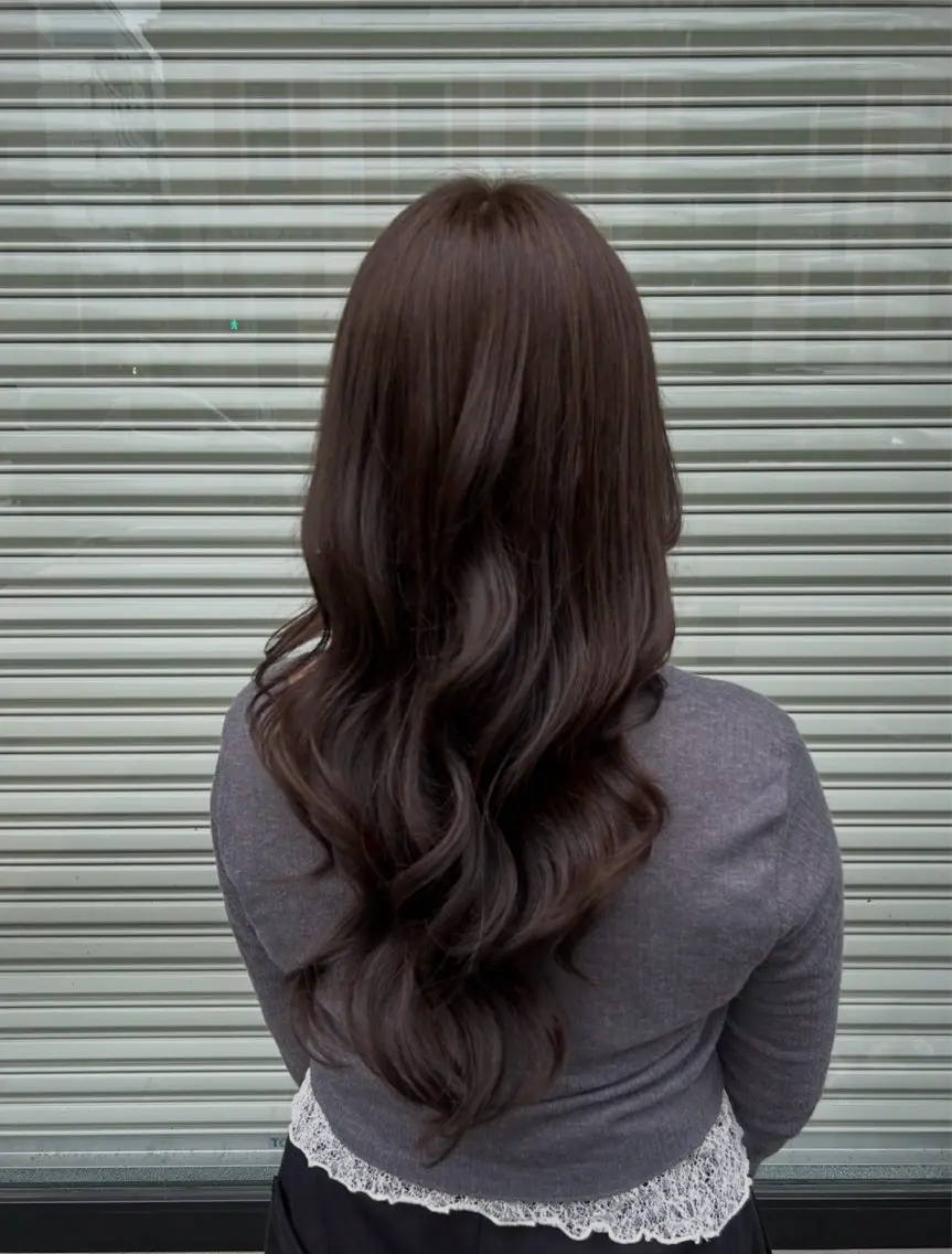 ミディアム レイヤーカット rinka enu河原町のヘアスタイル