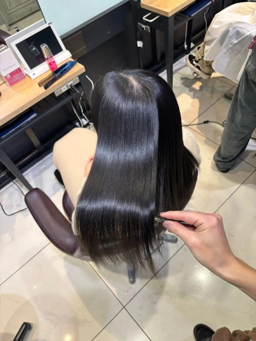 ロング カラー 縮毛矯正 トリートメント 🩵レイヤー✖︎ 髪質改善🩵リョウヤのヘアスタイル