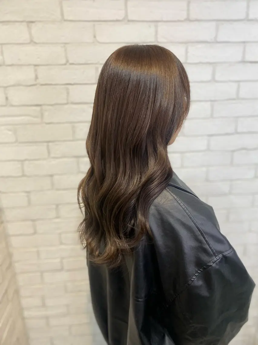 ロング カラー ヘアカラー トリートメント ヨシダ フミノリのヘアスタイル