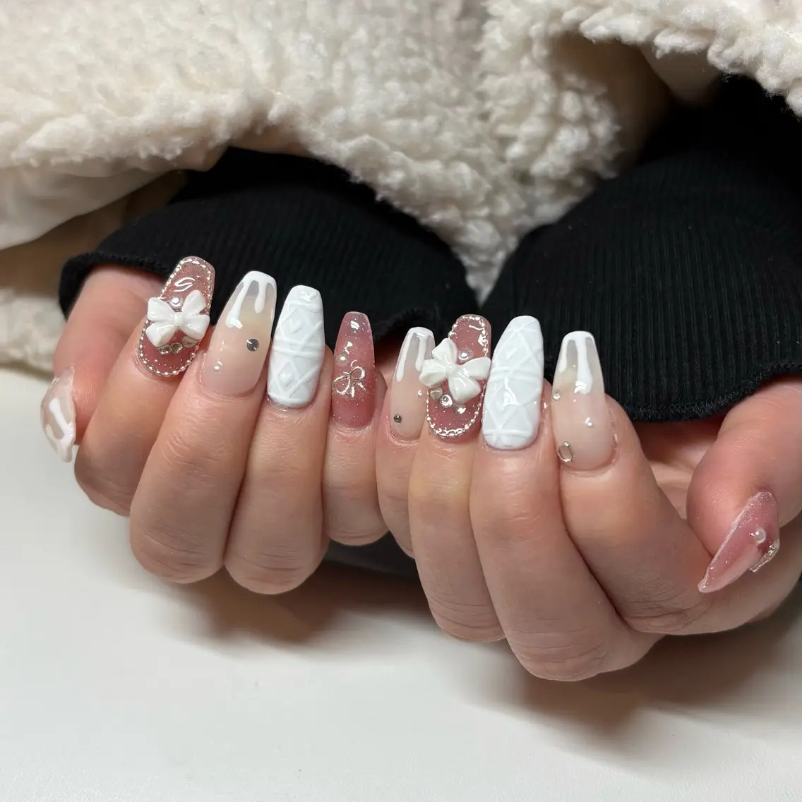 ネイル バレンタイン ハンドネイル Lily Nailのネイルデザイン