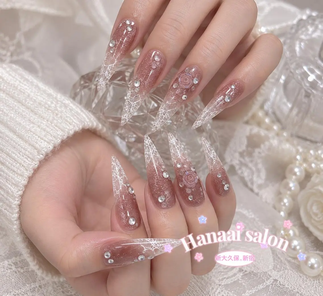 ネイル 長さ出し ジェルネイル キラキラネイル 韓国ネイル ロングネイル ハンドネイル Hanaai Rikaのネイルデザイン