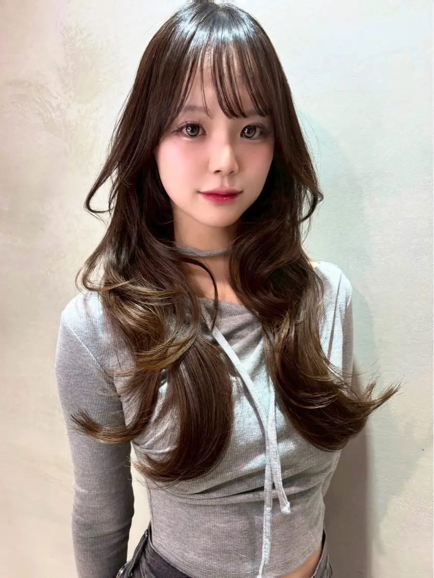 ロング カット 縮毛矯正 トリートメント さくら/似合わせレ イヤー/艶カラー🖤のヘアスタイル