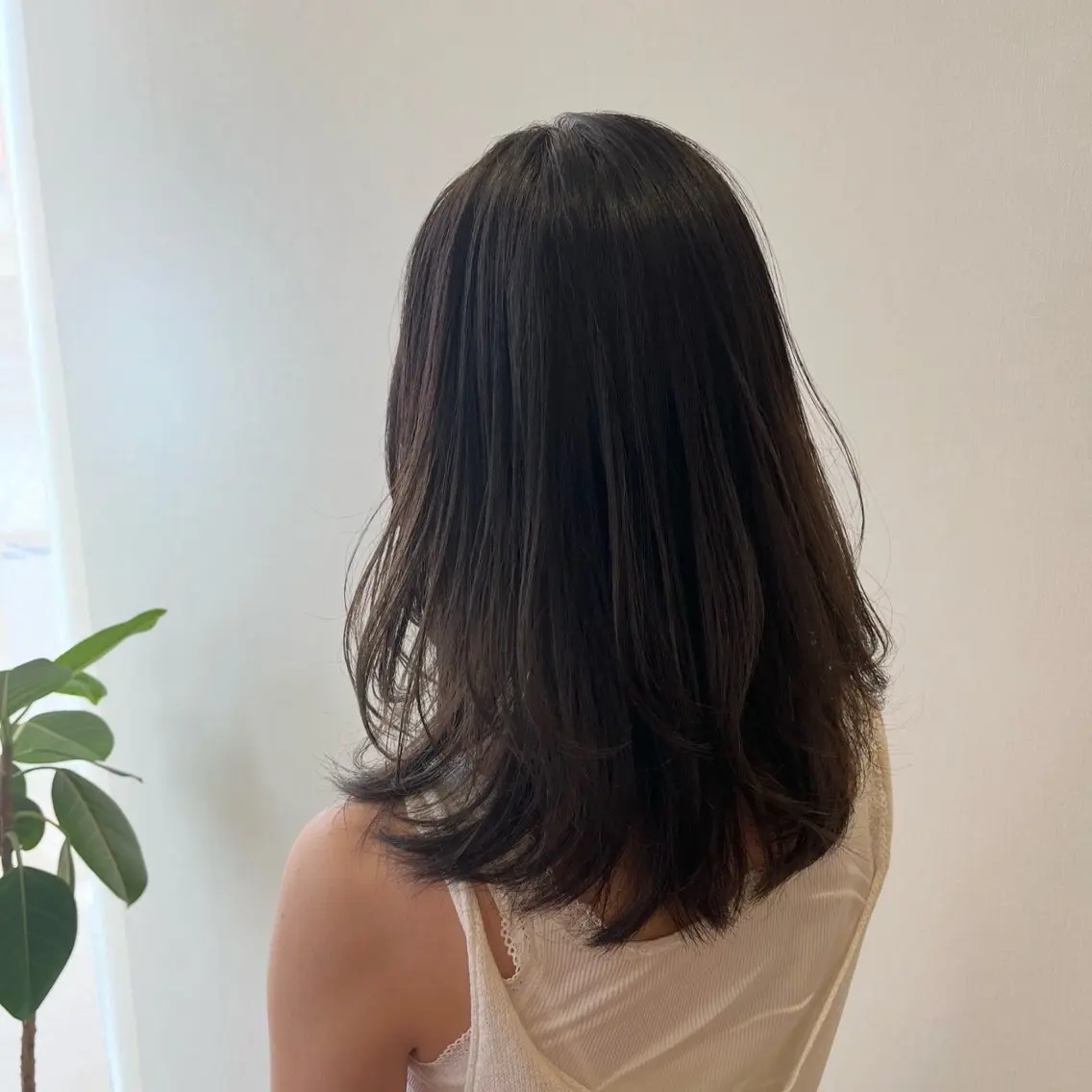 セミロング 韓国風ヘア レイヤーカット 田中 結月のヘアスタイル