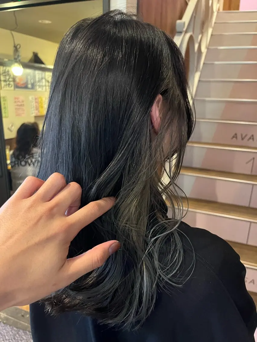 ミディアム カラー パーマ ヘアアレンジ アディクシーカラー 透明感カラー インナーカラー ヘアカラー トリートメント 【暗め透明感カラー】 【インナー】小島良太のヘアスタイル