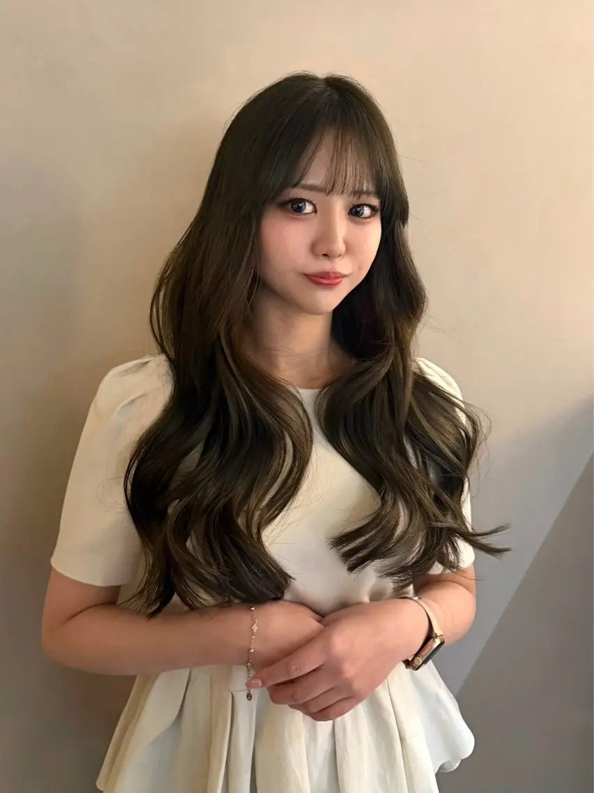 ロング カラー カット ヘアカラー トリートメント 🩷渋谷/韓国/レイ ヤー顔周りSayaのヘアスタイル
