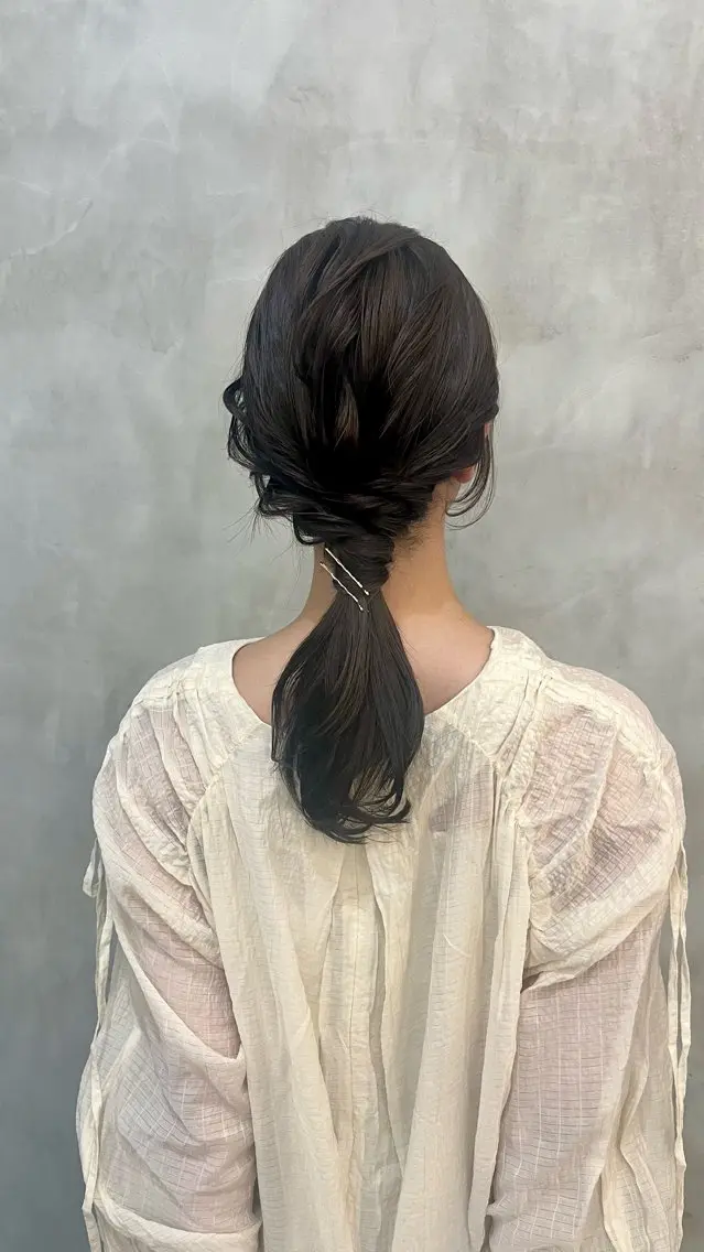 ヘアアレンジ 髪飾り ヘアセット ブラウンカラー 🦔🪷なりたりみのヘアスタイル