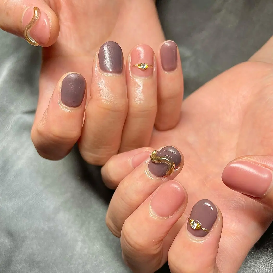 ショート カラー パーマ ヘアアレンジ メンズ キッズ ネイル マツエク・マツパ アイブロウ マットネイル el. by Aoのネイルデザイン