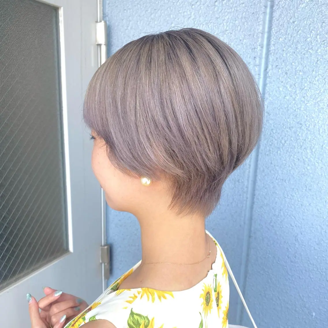 ショート パープルカラー ヘアカラー トリートメント 艶•透明感カラー フィーシーのヘアスタイル