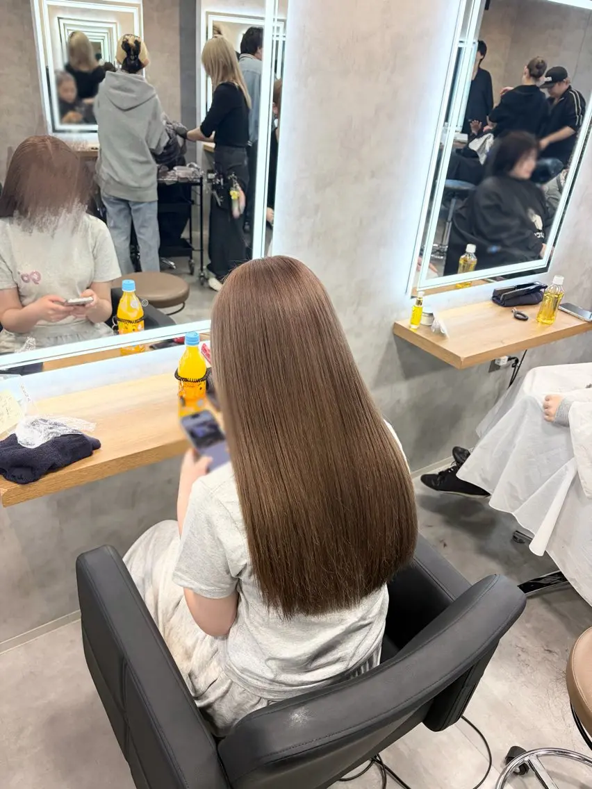 ロング ヘアカラー ヘアセット 透明感/韓国風 RENA🤎のヘアスタイル