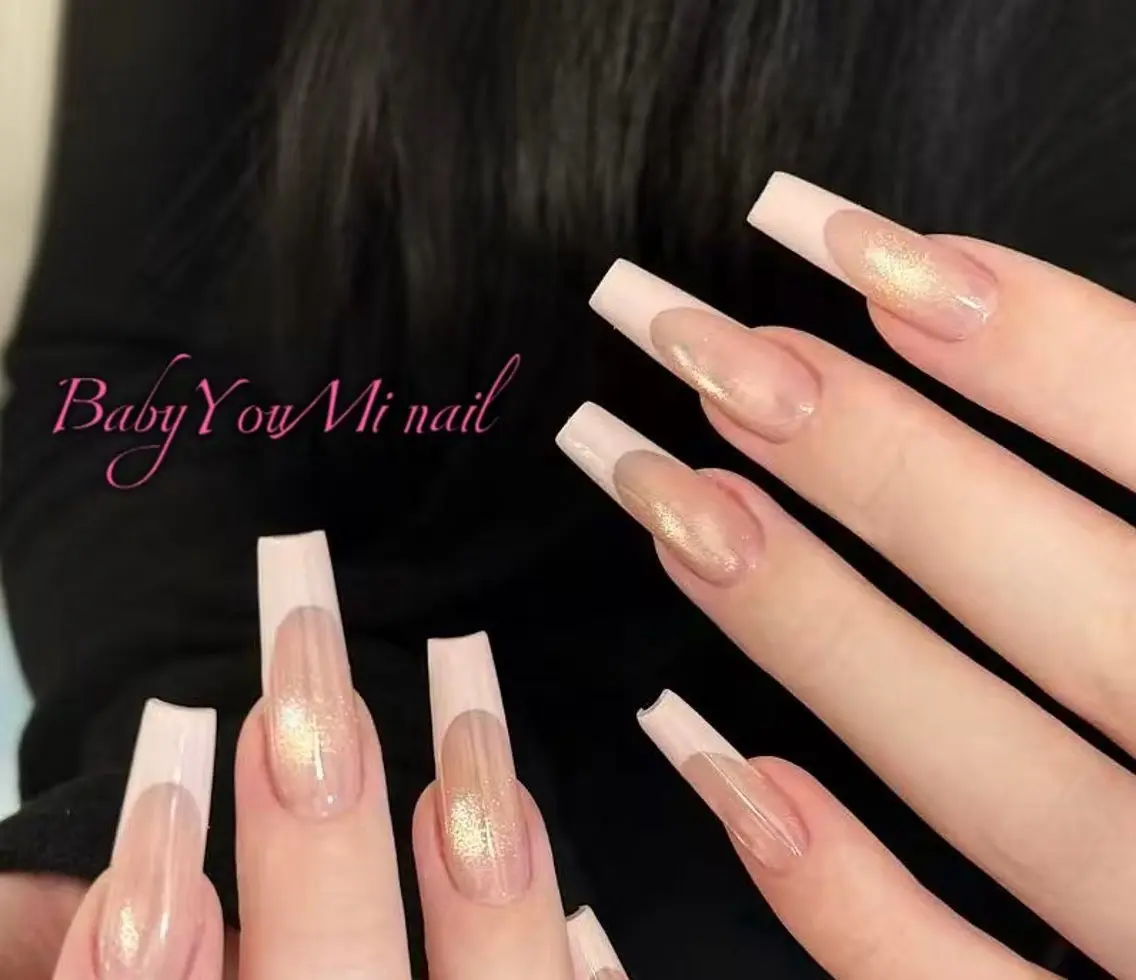 ネイル オーロラネイル フラワーネイル フットネイル フレンチネイル ジェルネイル ハンドネイル BabyYouMi nailのネイルデザイン