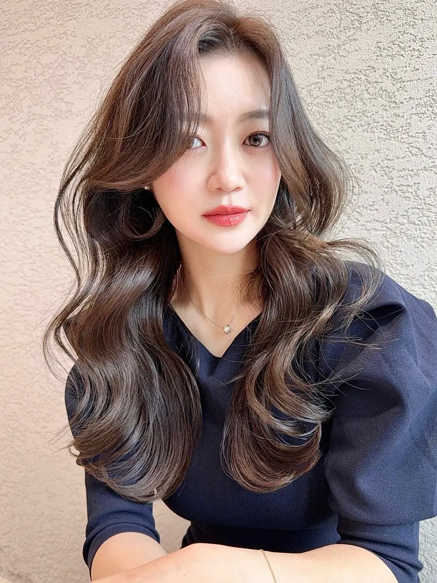 ロング カラー カット ヘアカラー トリートメント 美髪縮毛矯正✨🫧 レイヤー川村利幸のヘアスタイル