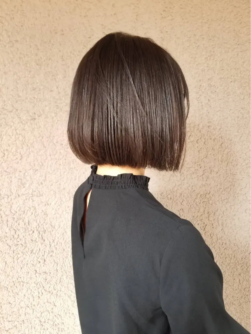 ミディアム カットモデル✂︎ 光翼のヘアスタイル