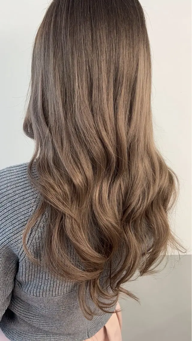 ロング 富田 妃花栞のヘアスタイル
