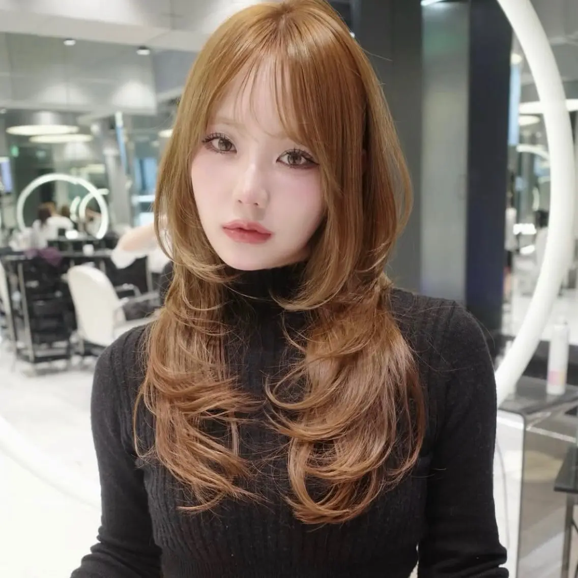 セミロング くびれヘア 顔周りカット ハイレイヤー 韓国風ヘア レイヤーカット ヘアカラー トリートメント 上村 光希のヘアスタイル