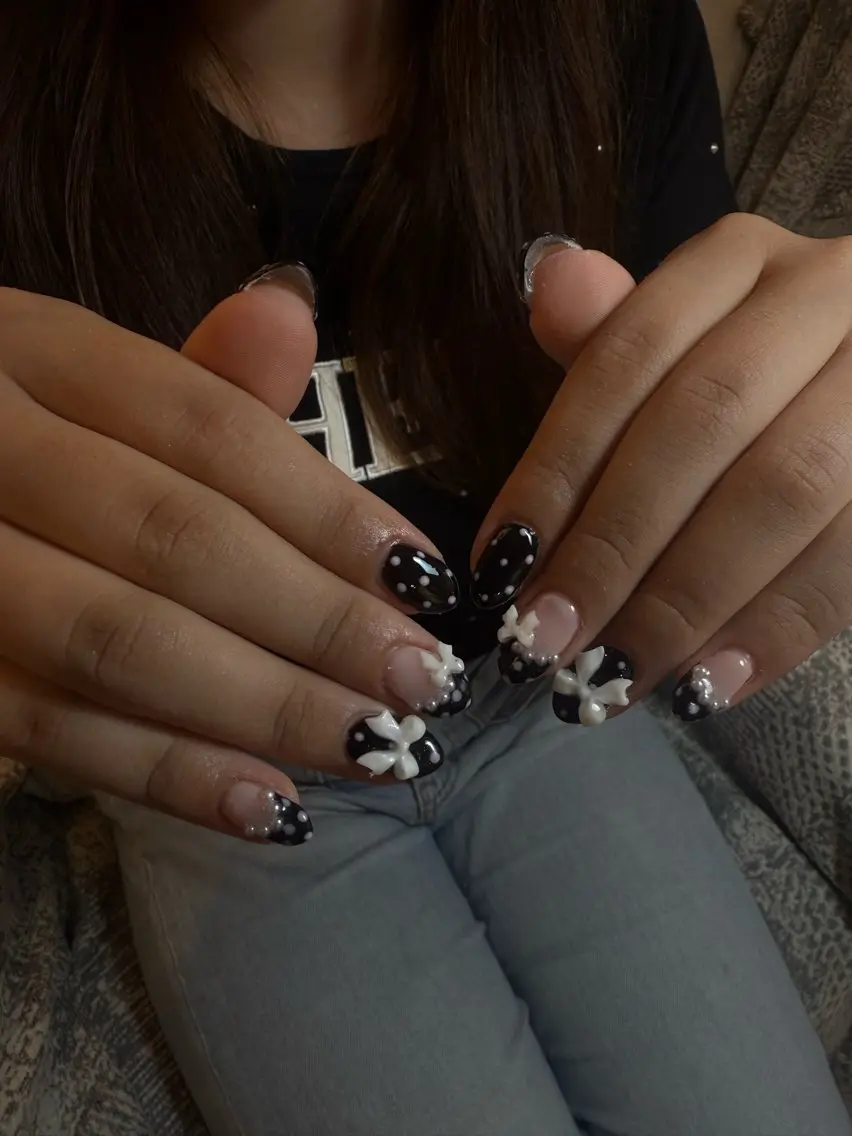 ネイル 長さ出し ジェルネイル ガーリー 韓国ネイル マグネットネイル ハンドネイル D.d nail Tokoのネイルデザイン