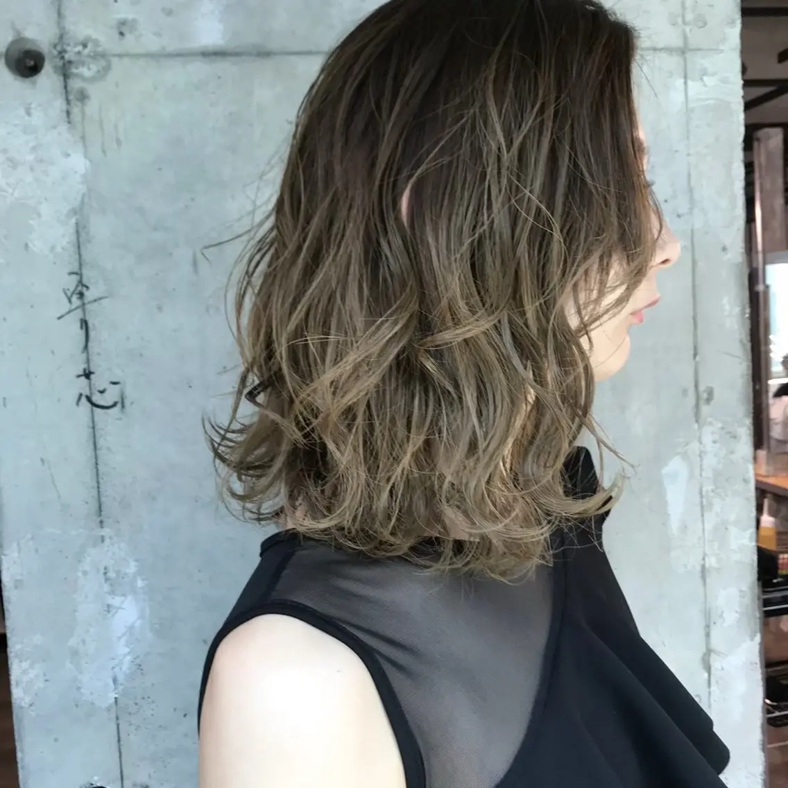 ロング カラー ダブルカラー グラデーションカラー オリーブカラー SHOEI／艶カラー /レイヤーカットのヘアスタイル
