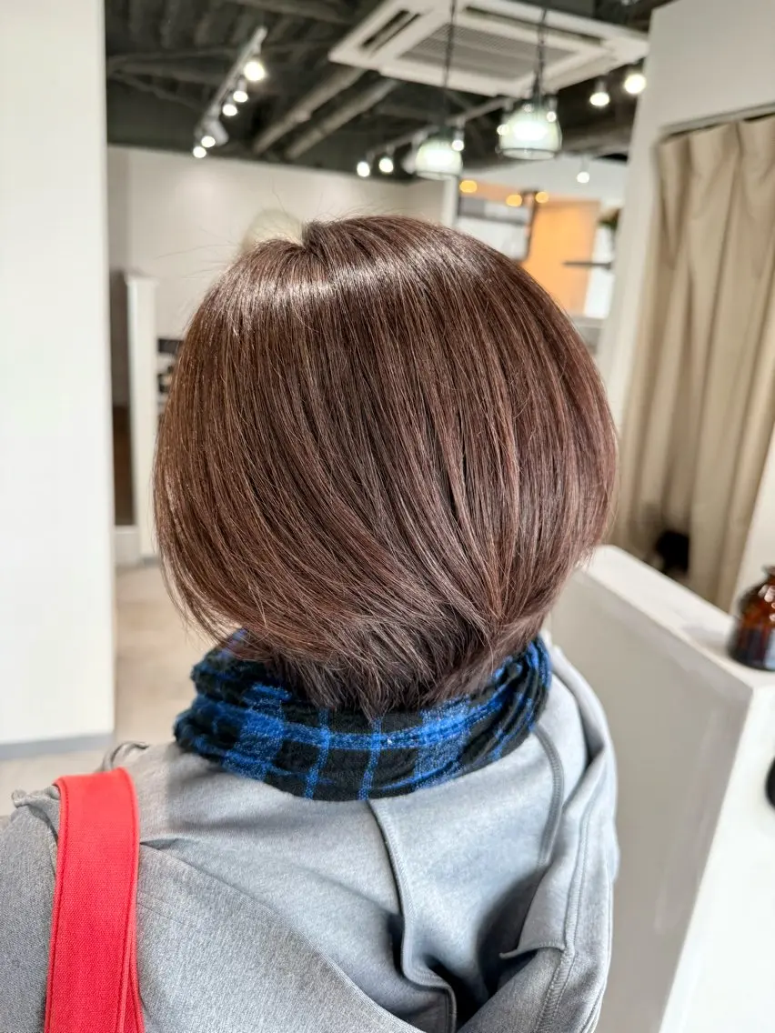 ショート カラー カット ヘアカラー トリートメント 脱白髪染め美容師 竹内涼乃のヘアスタイル
