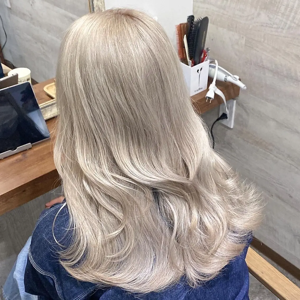ロング カラー ヘアカラー 透明感カラー🎀 みゆうのヘアスタイル