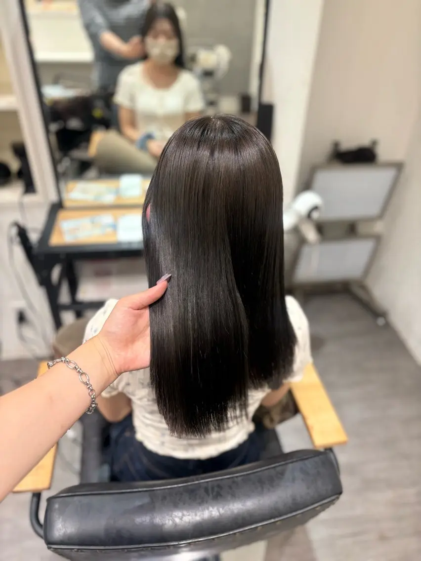 ロング カラー nijika/ 艶カラー🫧のヘアスタイル
