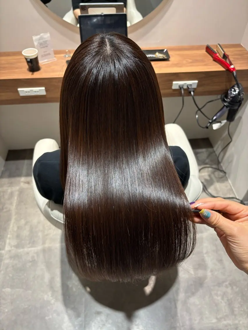 ロング ヘアカラー トリートメント 美髪特化 🤍erikaのヘアスタイル
