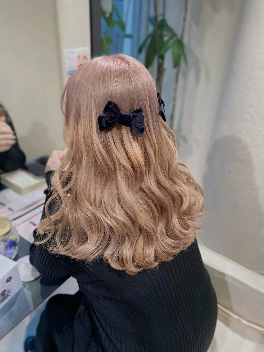 👑大人気👑🌈ミニモ限定クーポン【Wカラー(全体ブリーチ+全体カラー)+トリートメント】☁️🌈ダブルカラーの写真