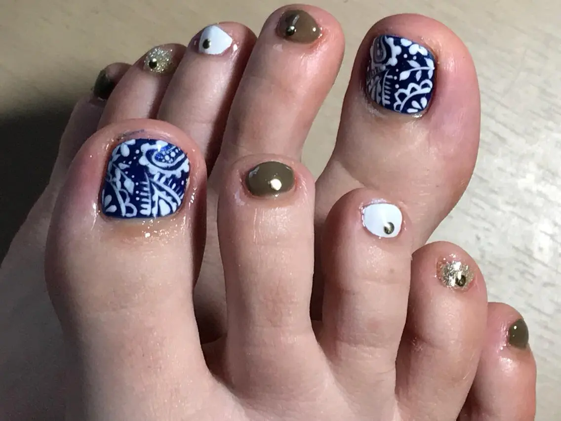 ネイル NailSalon Fluraのネイルデザイン